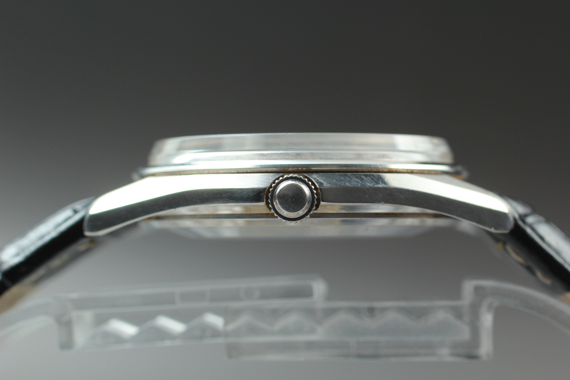 EXC+3] Vintage SEIKO SKYLINER CALENDAR 6102-8000 Hand-winding from