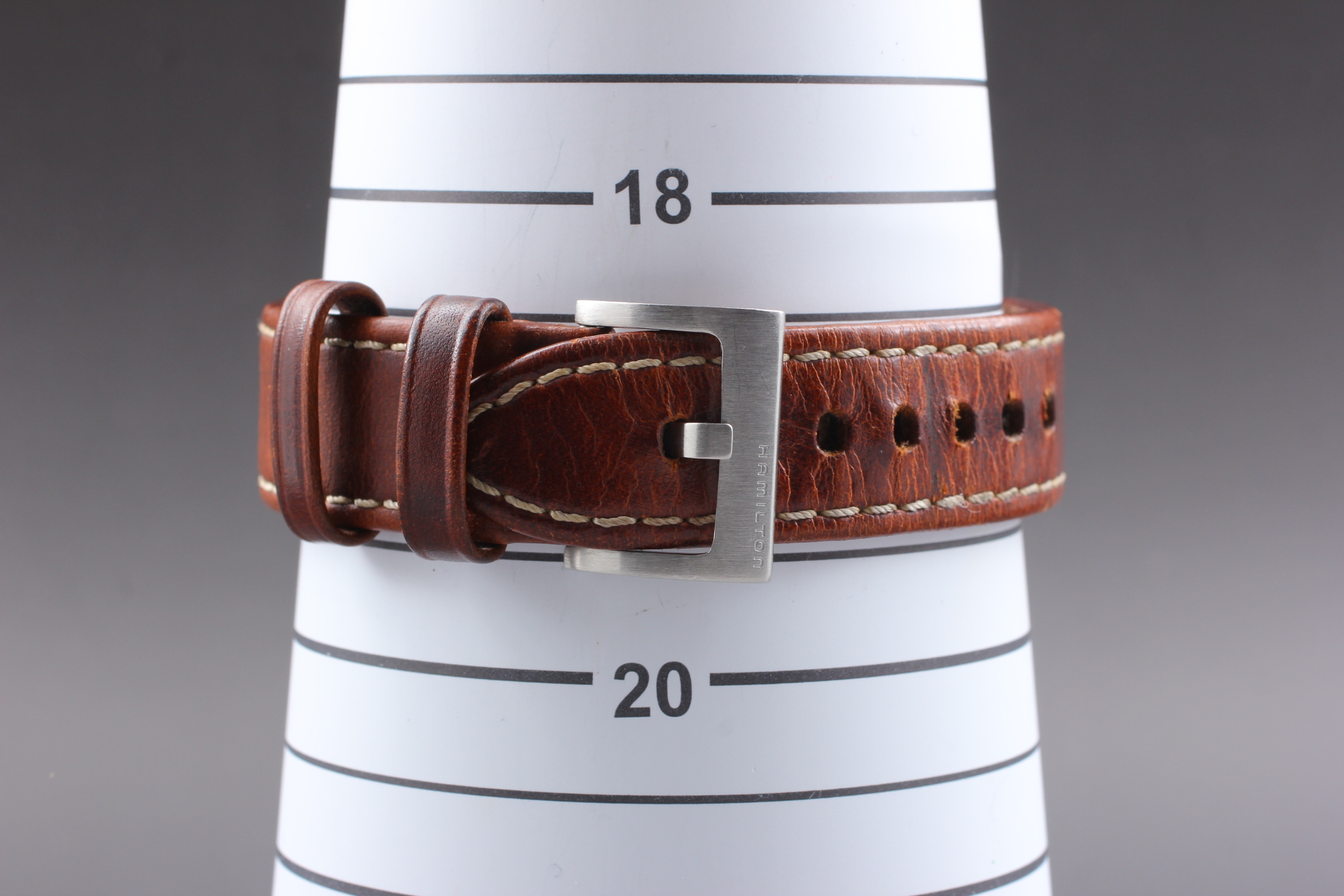 時計 HAMILTON KHAKI H704450 AUTOMATIC Hamilton Khaki Field Automatic 38mm H704450 – The Time