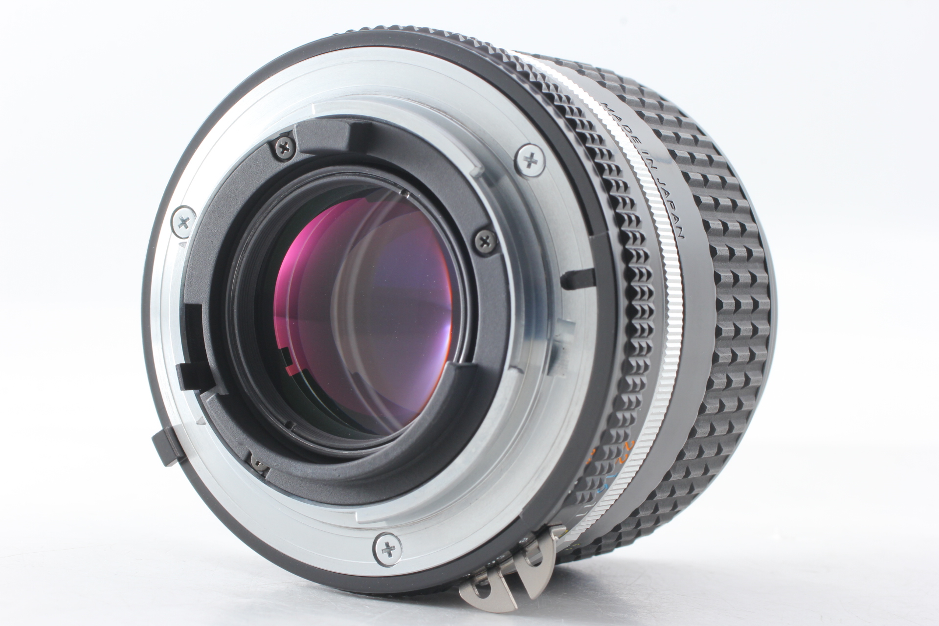NIKKOR AI-S 85mm f/2 レンズ Near MINT+++] Nikon Ai-s Nikkor 85mm f/2 Portrait MF Manual