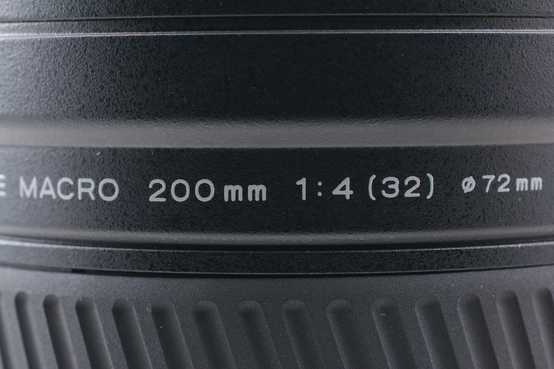 Minolta AF APO Tele Macro 200mm F4 G Lens for Sony Minolta