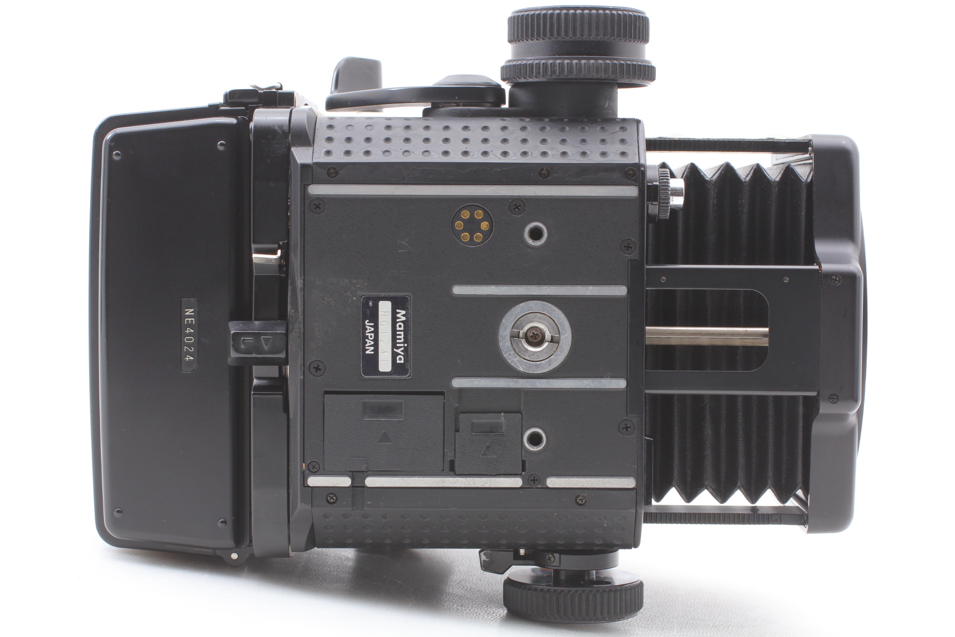 mamiya rz67 professional ii AEファインダー付 RZ67 Pro II ボディ+AEプリズムファインダー+フィルムバック