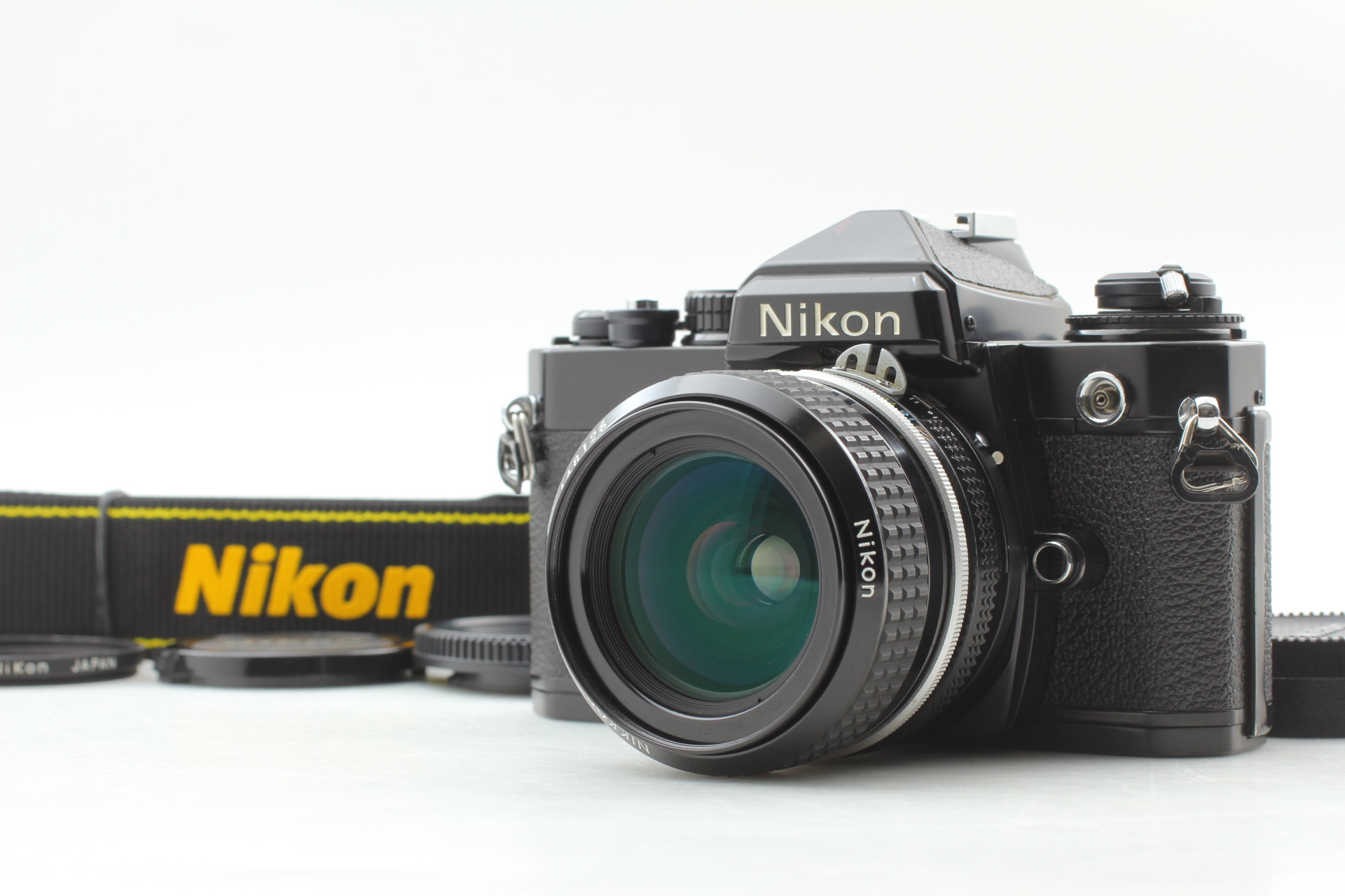 Exc+5] Nikon FE Black SLR 35mm Film Camera Nikkor Ai 28mm f