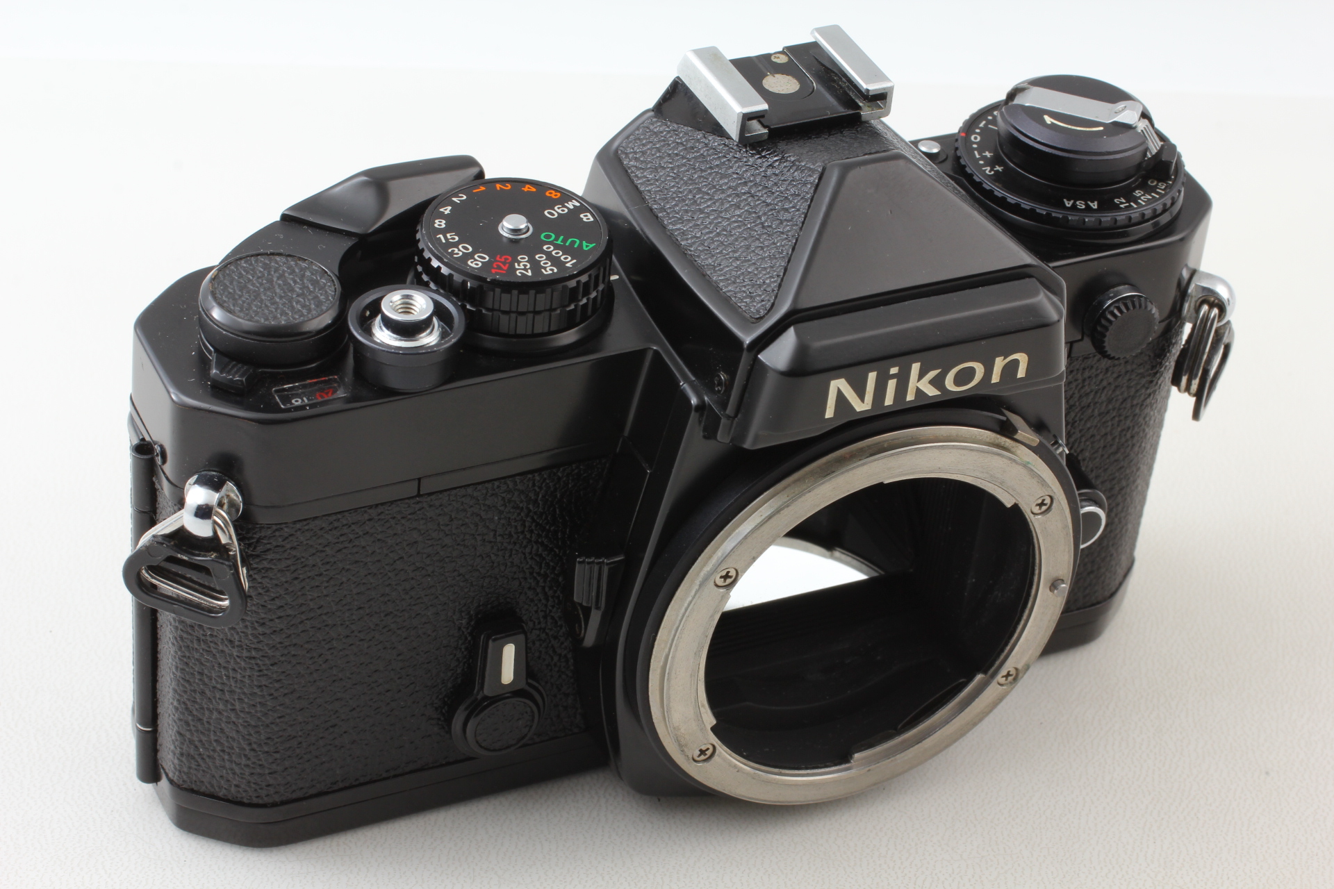フィルムカメラ Nikon FE+NIKKOR-SC 50mm f/ 1.4 整備済】ニコン Nikon FE + S.C Auto 50mm F1.4 フィルムカメラ