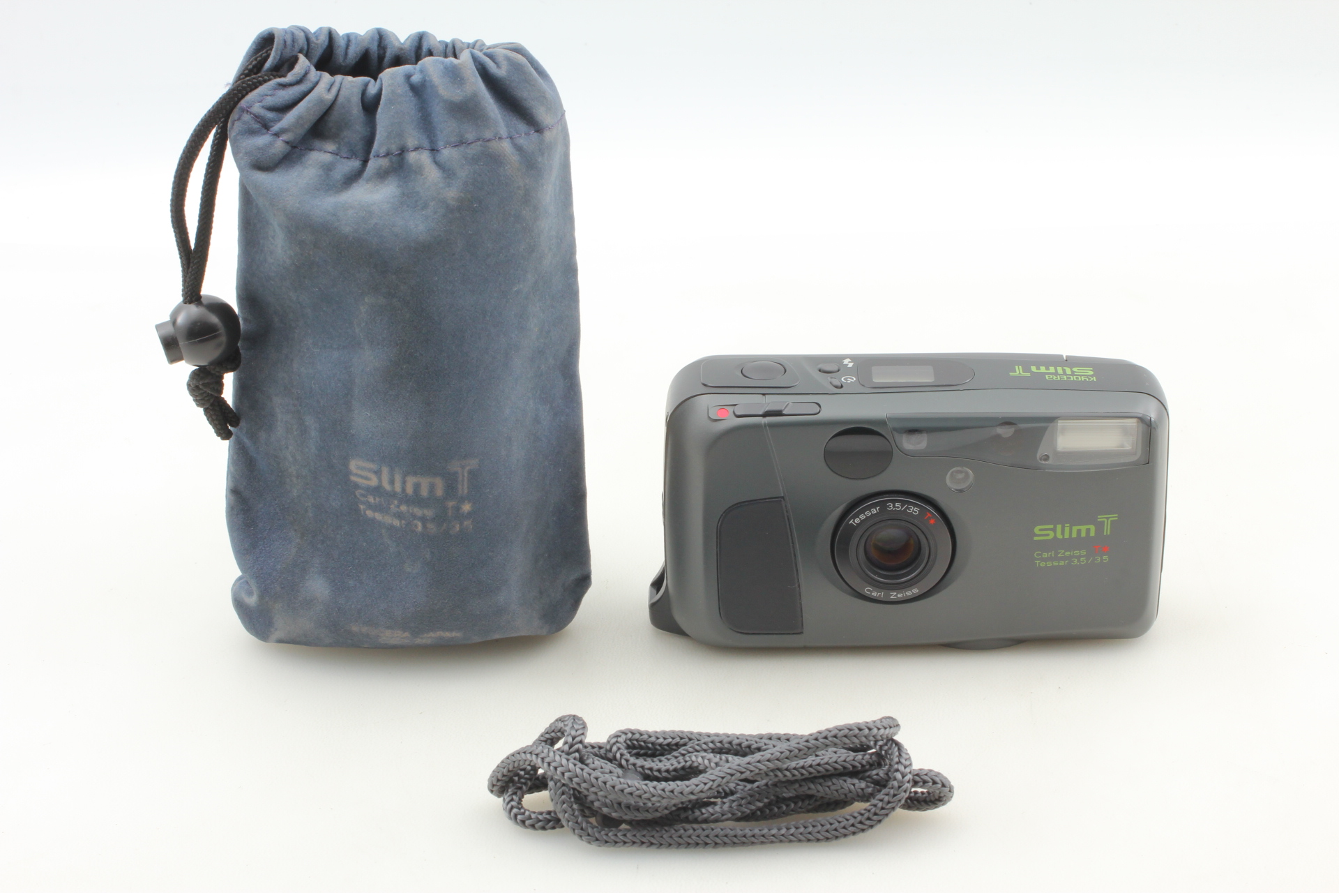 kyocera slim t 。　　 Q926 Yashica Kyocera Slim T 35mm Camera, Black (Japanese Version