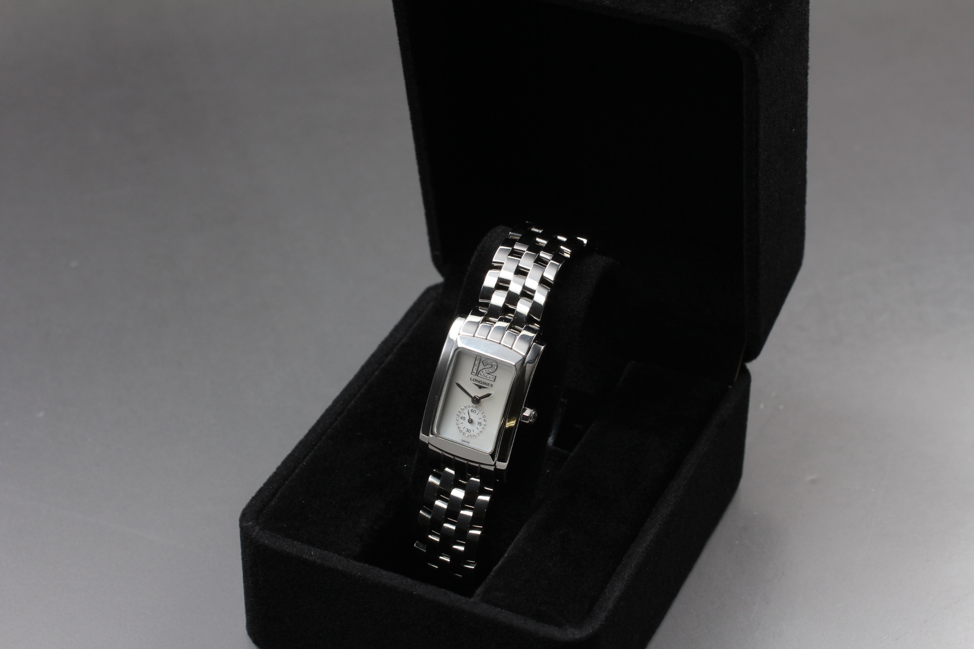 Longines Dolce Vita L5.155.4 White Dial 20mm Quartz Womens  display picture 1