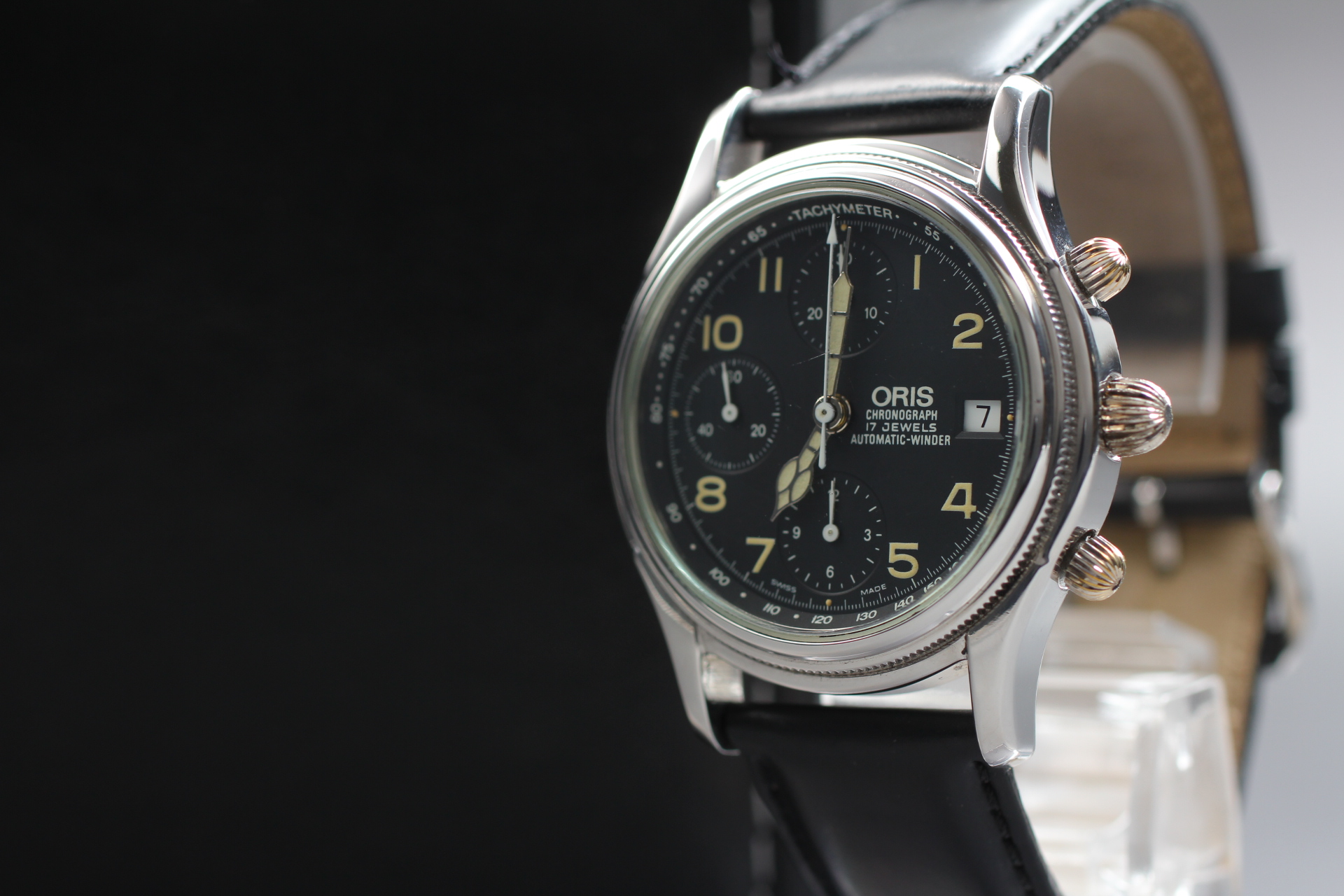 Oris 7415 Chronograph 17 Jewel Automatic Winder Black Dial Swiss