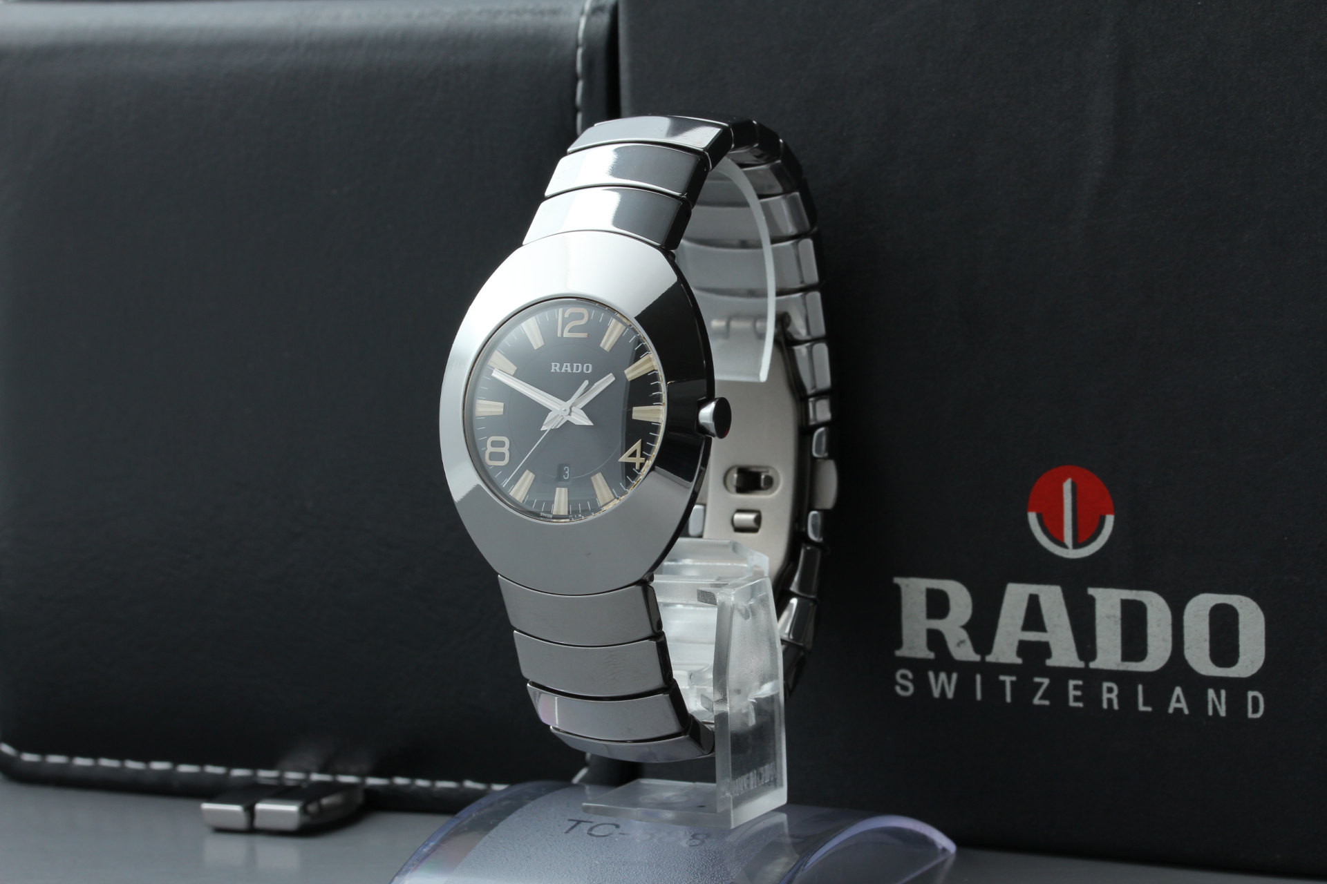 Rado Ovation Jubile 152.0493.3 Black Dial Ceramic Titanium Quartz