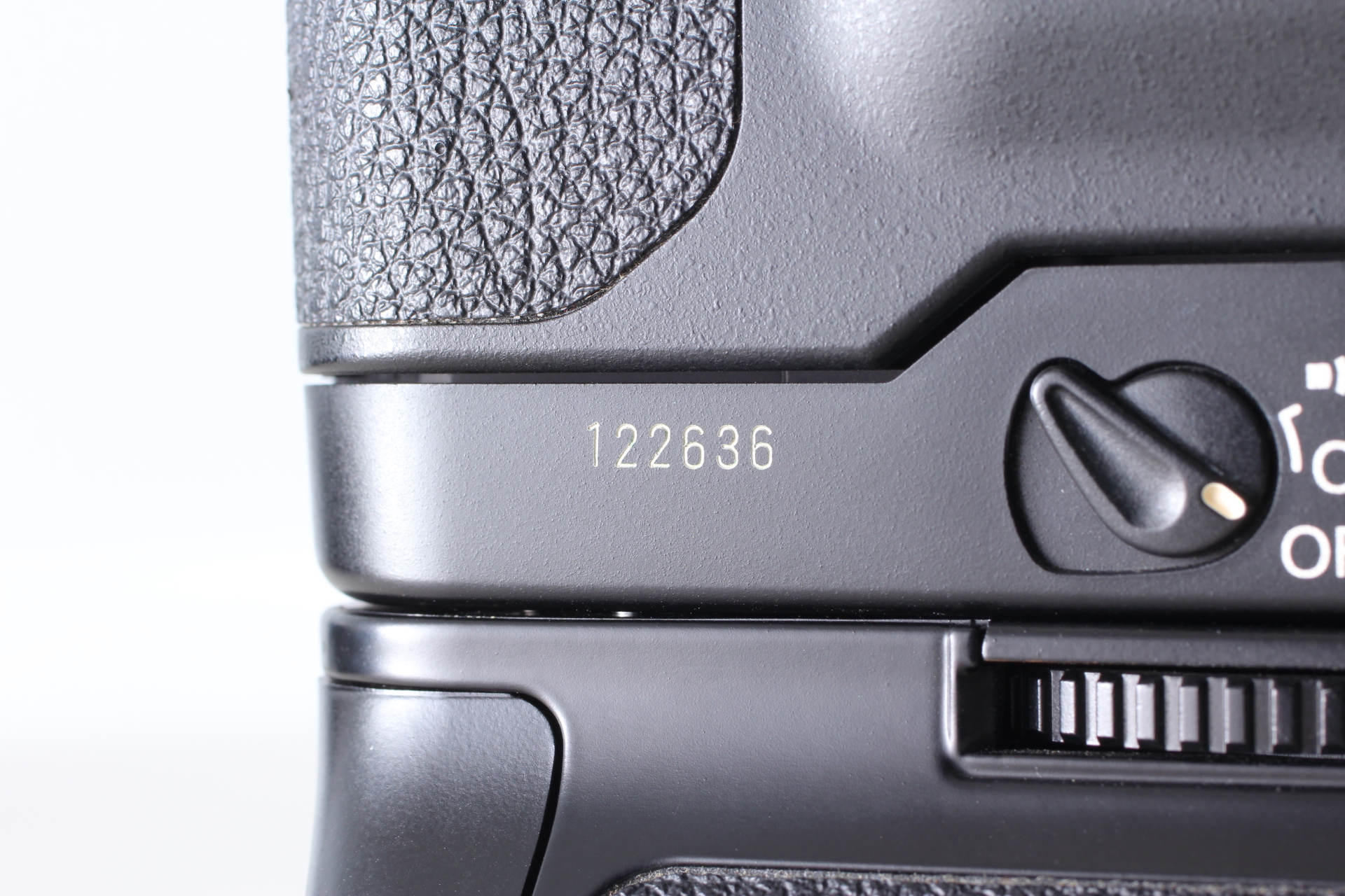 MINT- Count 156] Canon EOS-1V HS 35mm SLR Film Camera BP-E2 Power